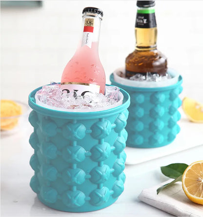 Cubo Portátil para Moldes de Hielo de Silicona
